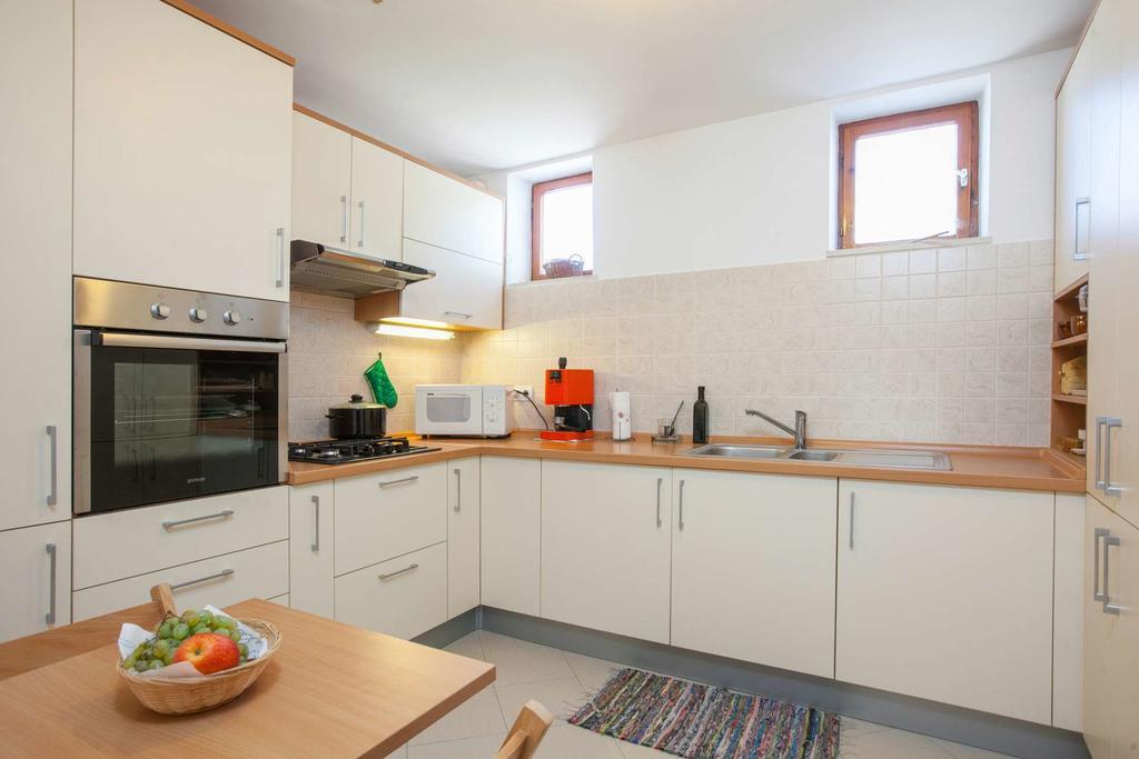 Holiday Home Luma Подгора Екстериор снимка